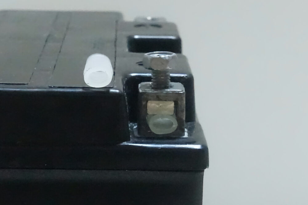 バッテリー端子