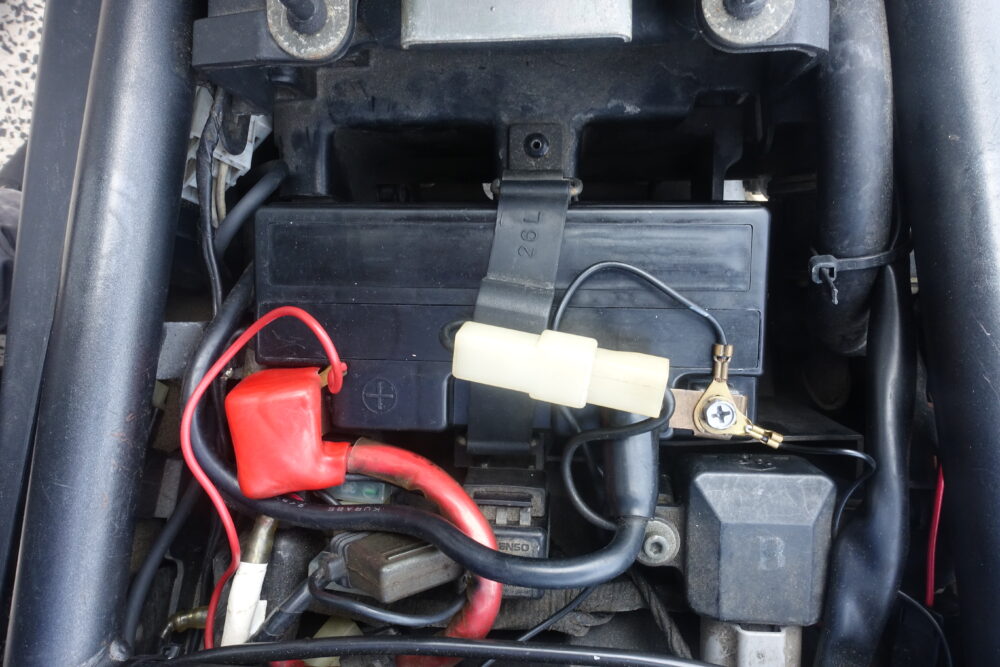 バッテリー接続