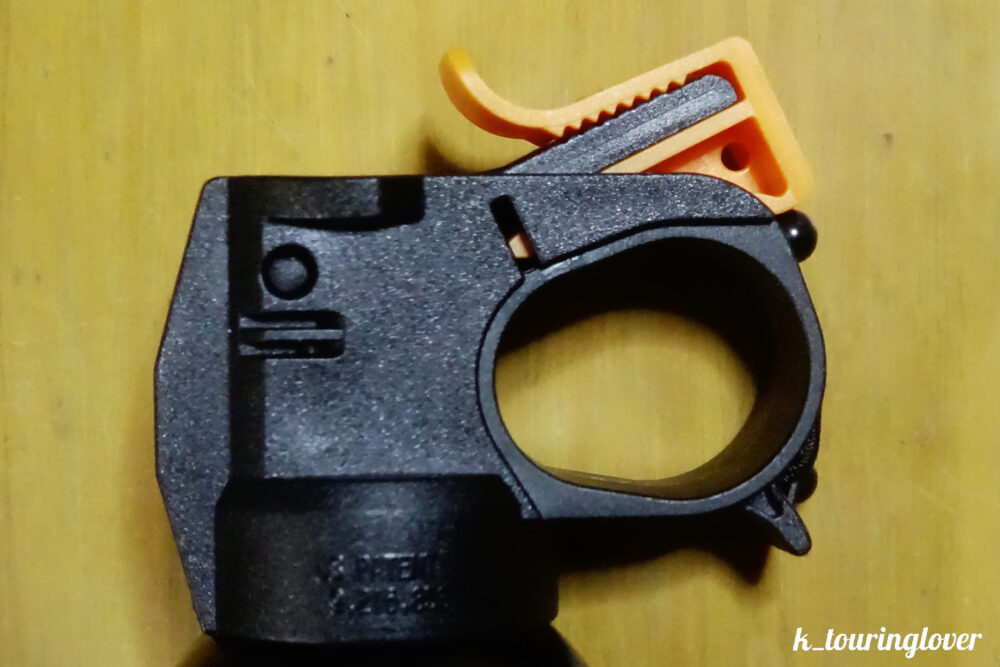 クマスプレーセーフティクリップ